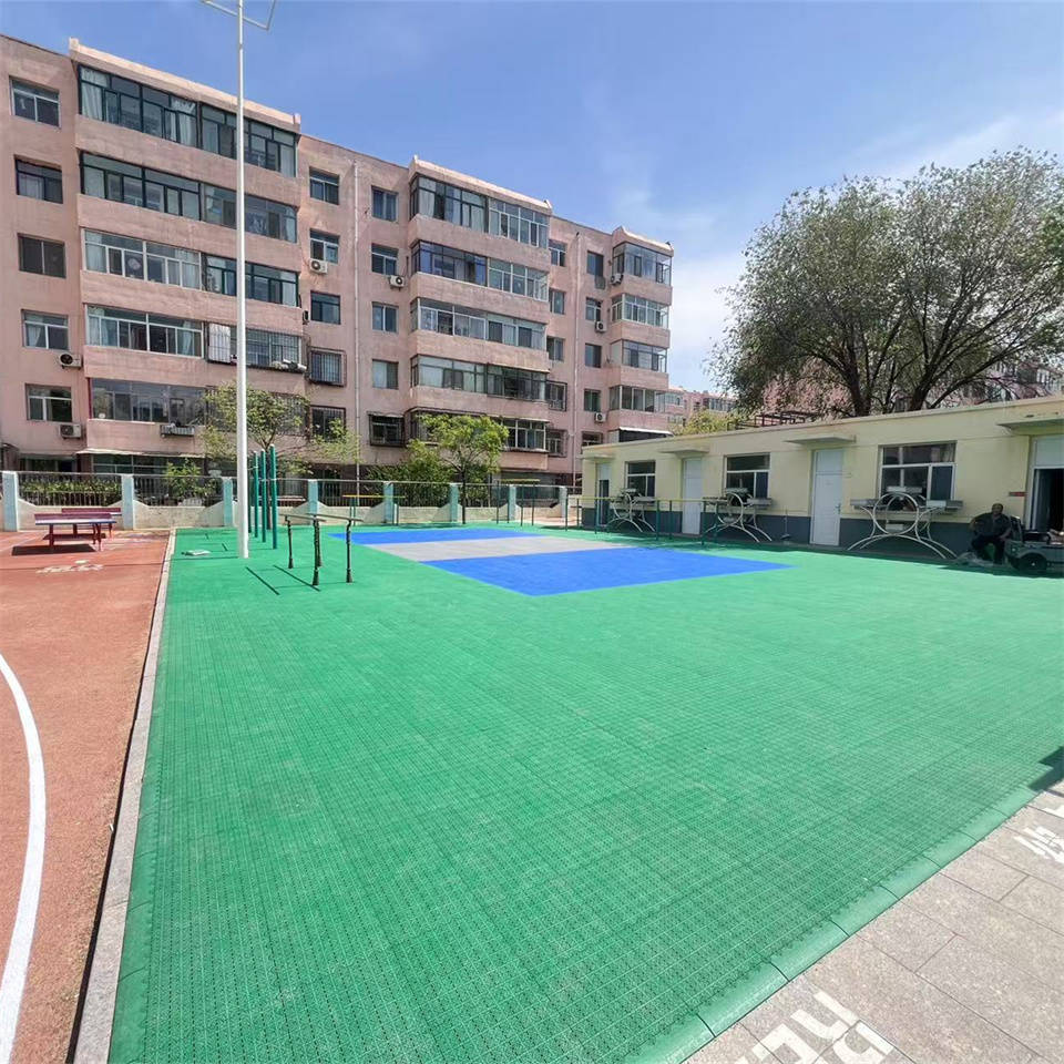 誠科地板：戶外懸浮地板/PP懸浮地板/高階場地懸浮拼裝地板/防滑懸浮地板全場景解決方案推薦