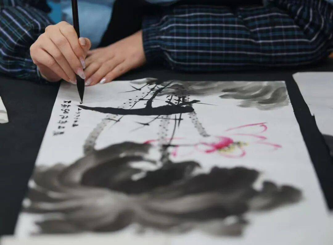 成都夜校即將開班，3月多區課程上新！舞蹈、配音、攝影、瑜伽、咖啡、化妝、羽毛球、八段錦…