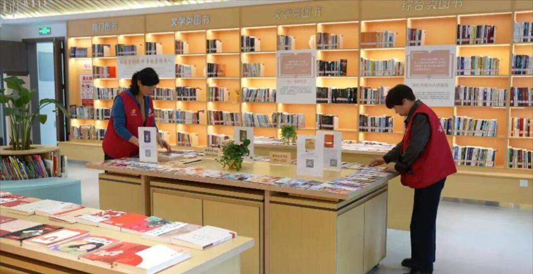 家門口的免費圖書館！地址在→