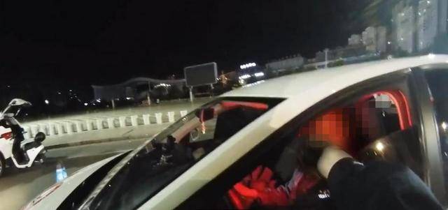 駕校教練參加學員“慶功宴”後醉駕教練車回家，被行拘15天