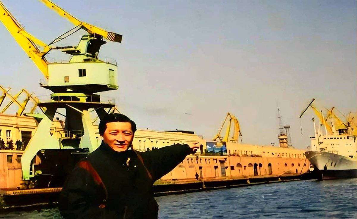 原創1800萬美金購瓦良格號，抵押房產也要圓中國航母夢，徐增平現狀如何