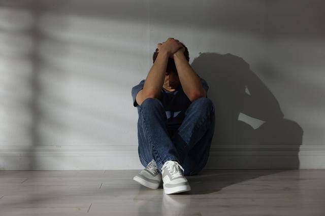 山東16歲少年無證駕駛撞倒23歲研究生，致其顱腦損傷心智如幼童