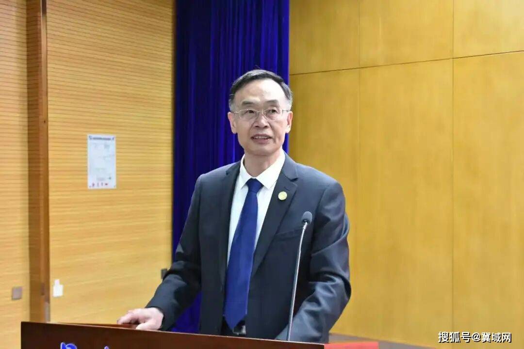 梅綻書香 逐夢研途丨教育學院召開2026屆考研表彰暨2027屆考研動員會