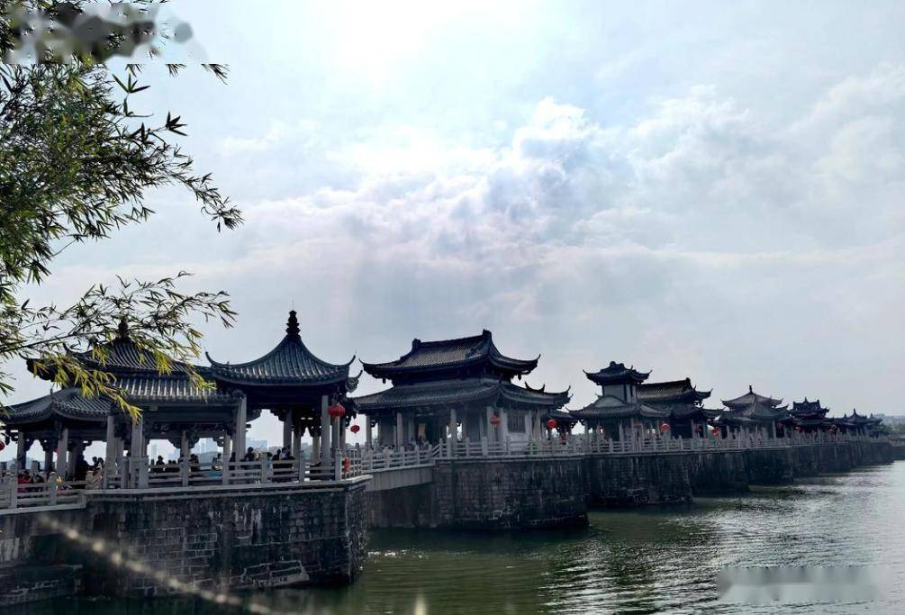 爆火《給阿嬤的情書》取景地！這座美食小城，比長沙好吃，比海口安逸，養老封神