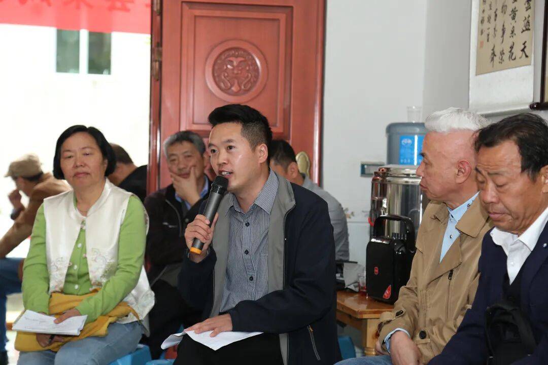 綏陽縣詩歌學會開展主題採風及讀詩會活動