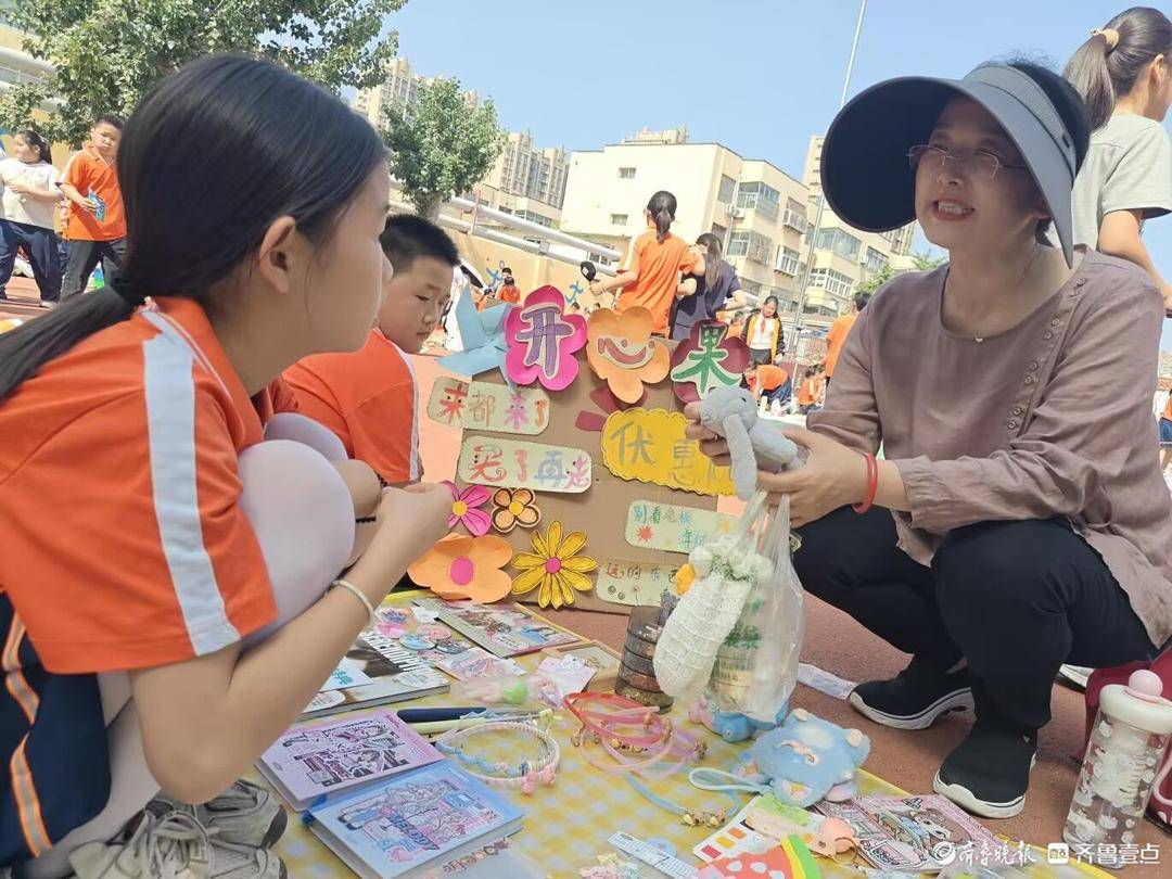 熱鬧開市！東昌府區振興路小學第三屆校園淘寶大集歡樂啟幕