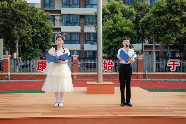 鄭州高新區榮邦城小學：十載科創同行 點亮科學童心