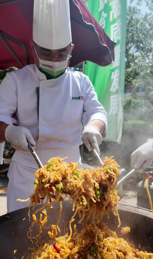 產教融合育人才 特色美食助發展！包頭首家燜面產業學院正式成立