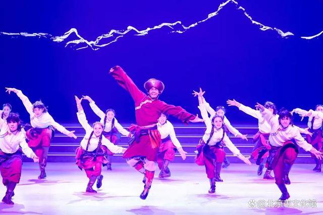 “石榴花開・築夢未來——民族舞蹈進社羣普惠專案”走進大興圓滿舉辦