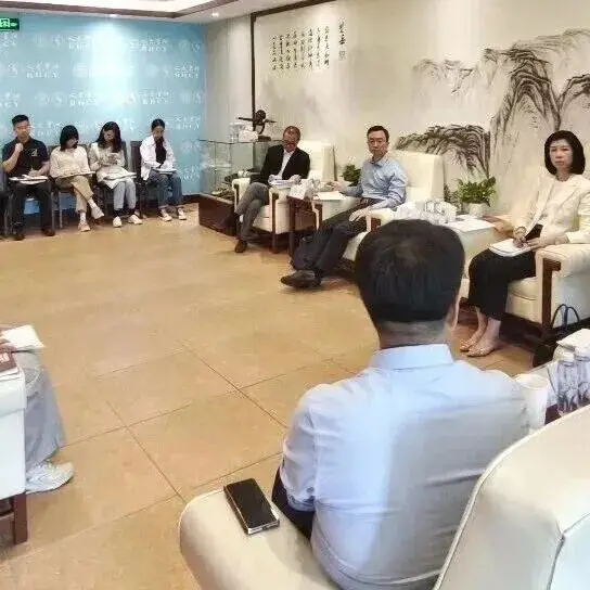 絲路學院2024級18國國際學生論文答辯工作圓滿完成
