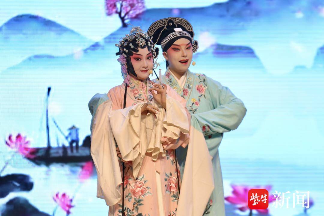 首屆蘇州校園戲劇文化交流活動開幕，蘇州市青少年戲劇創研中心揭牌