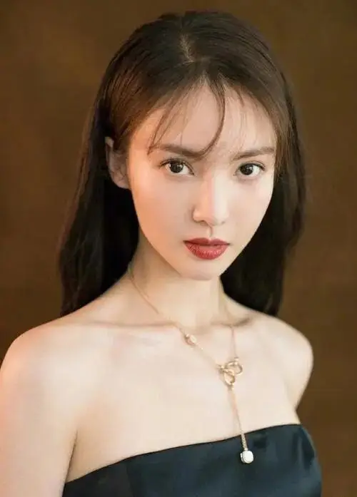 原創金晨雪膚玉貌性感撩人！四大影視代表作驚豔扮相美爆了
