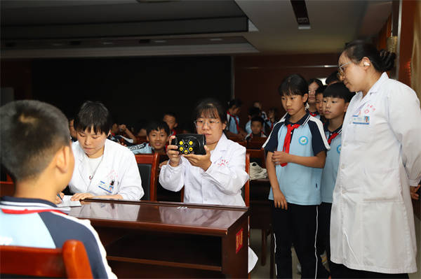 陽信縣中醫醫院“健康科普行——萬場健康知識講座”活動走進實驗小學
