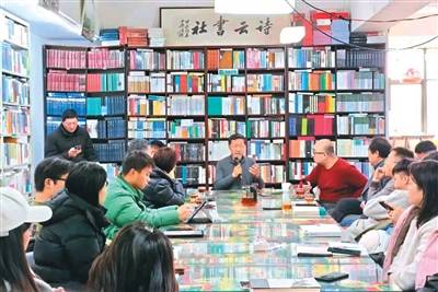 6000多個圖書盲盒訂單，挽回一家“非網紅”書店
