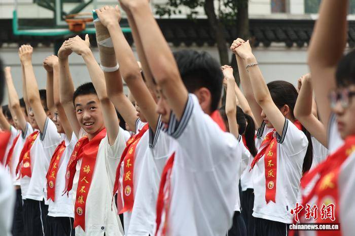 儀式感拉滿 南京小學生畢業“夢想啟航”
