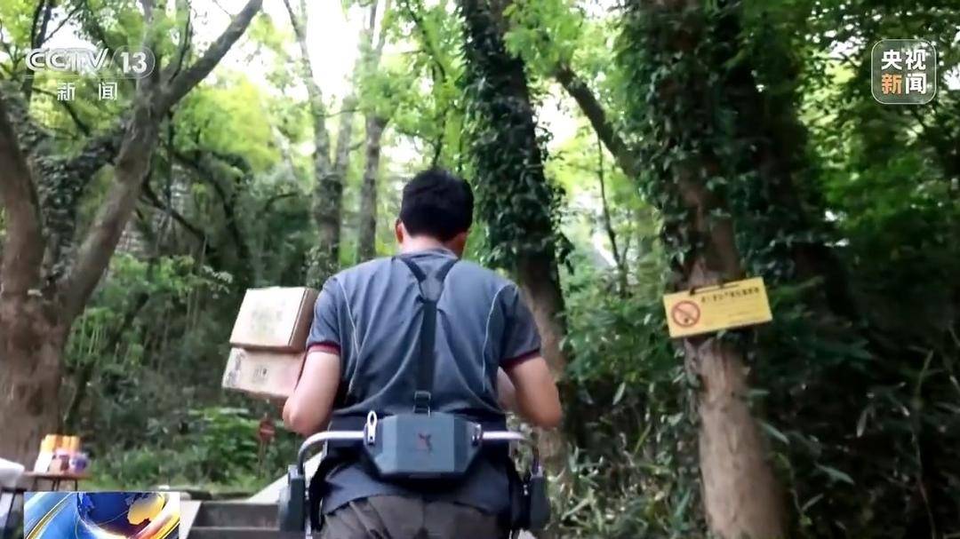 進村進廠暢通城鄉經濟 我國快遞行業市場規模持續擴容