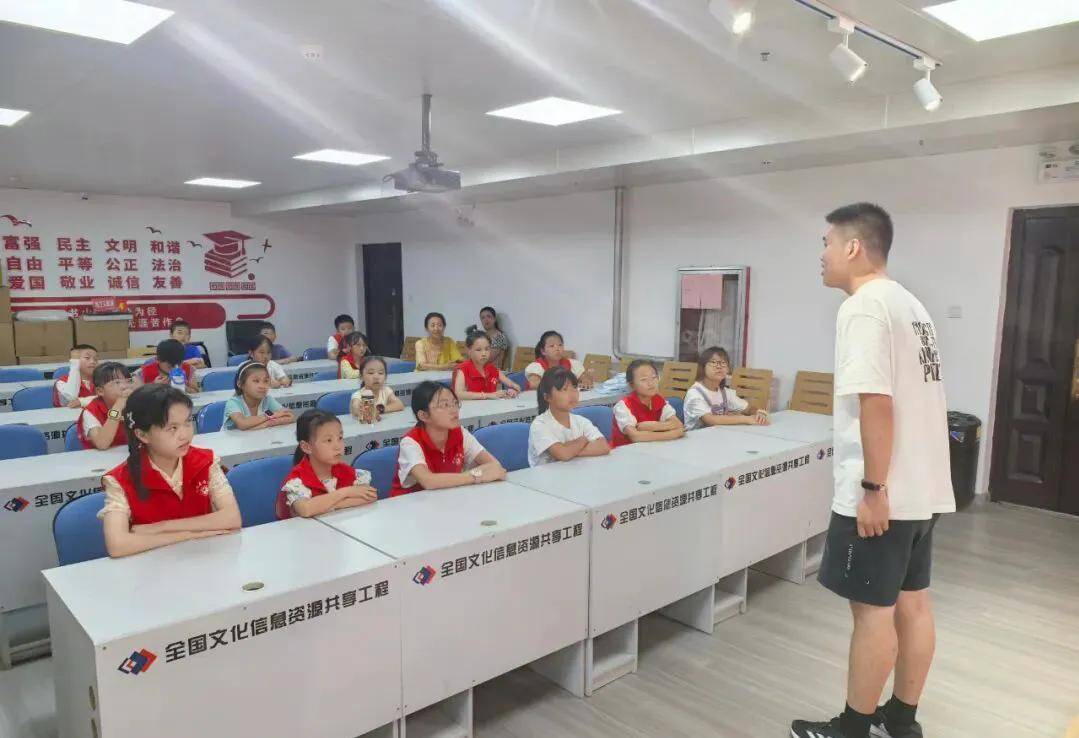 文化三秦• 贊淳化縣圖書館服務宣傳週活動