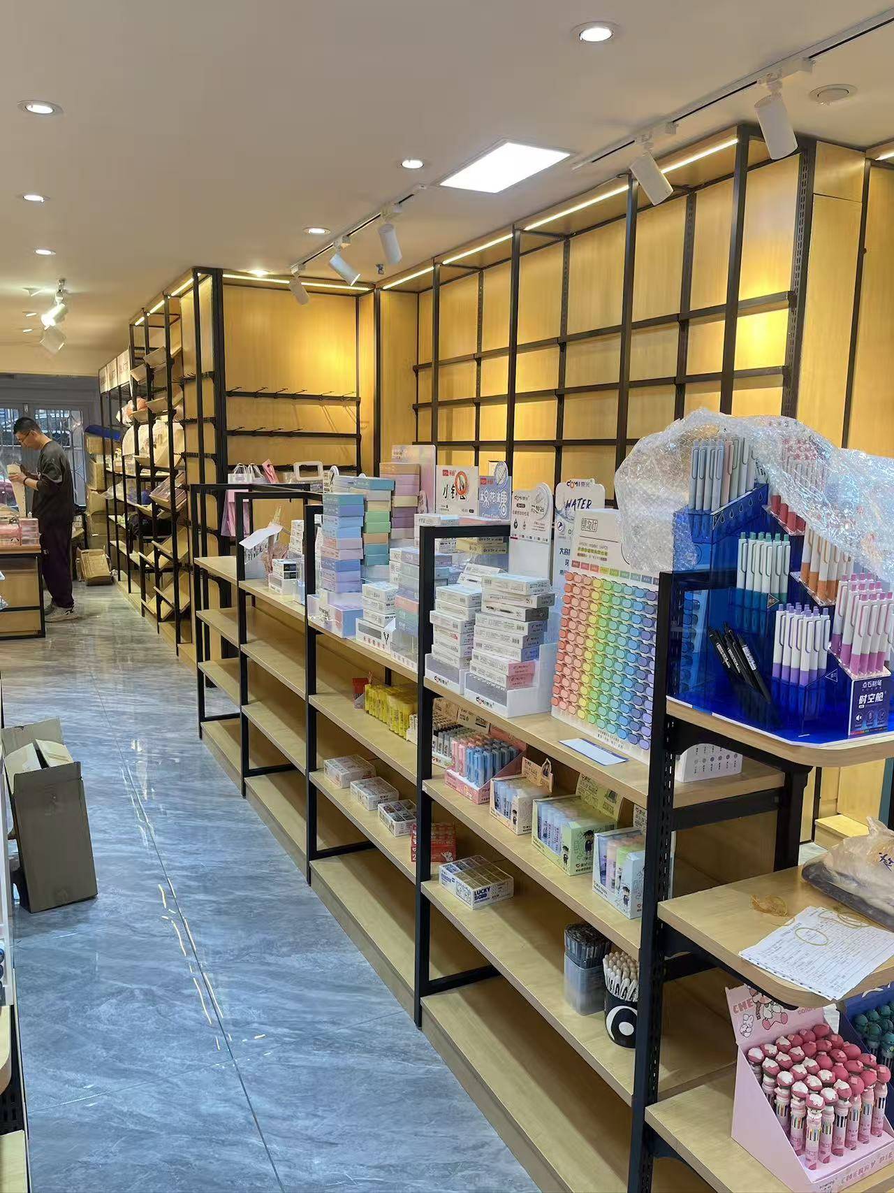 鞍山口碑好的進口食品貨架定製廠家推薦鑫鑫達金屬貨架