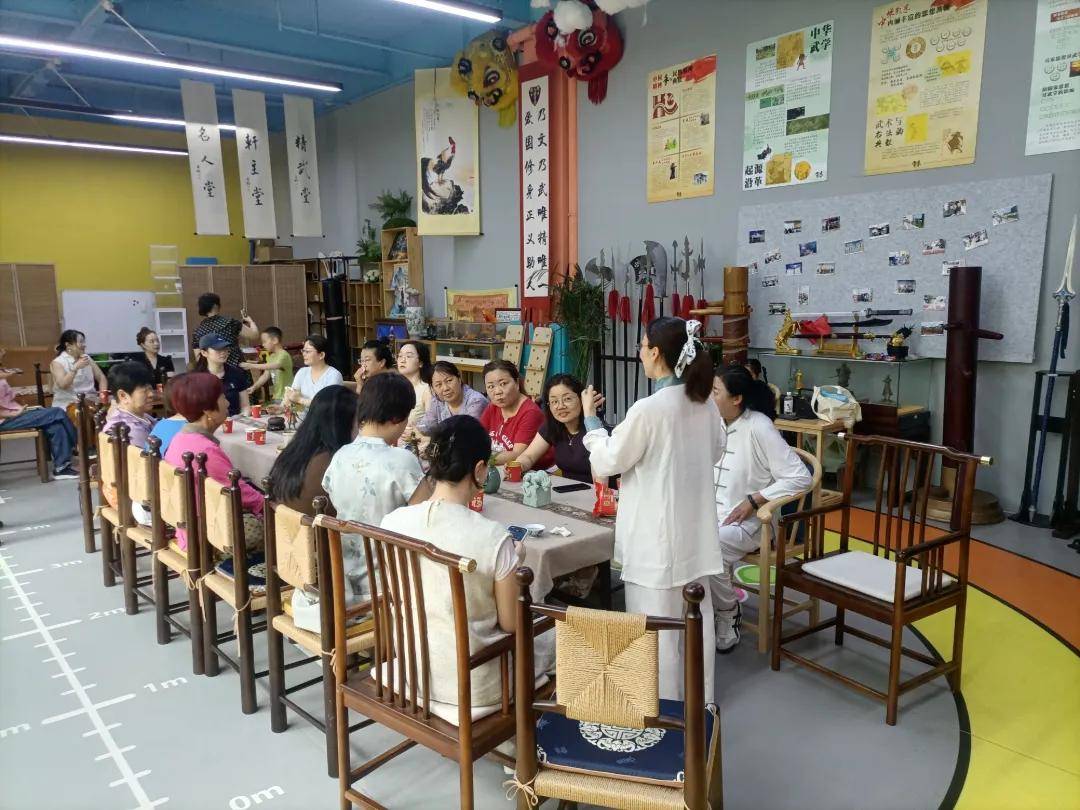 端午康養潤巾幗 傳統功法護健康——市婦聯關愛女性養生活動走進寶山武學源