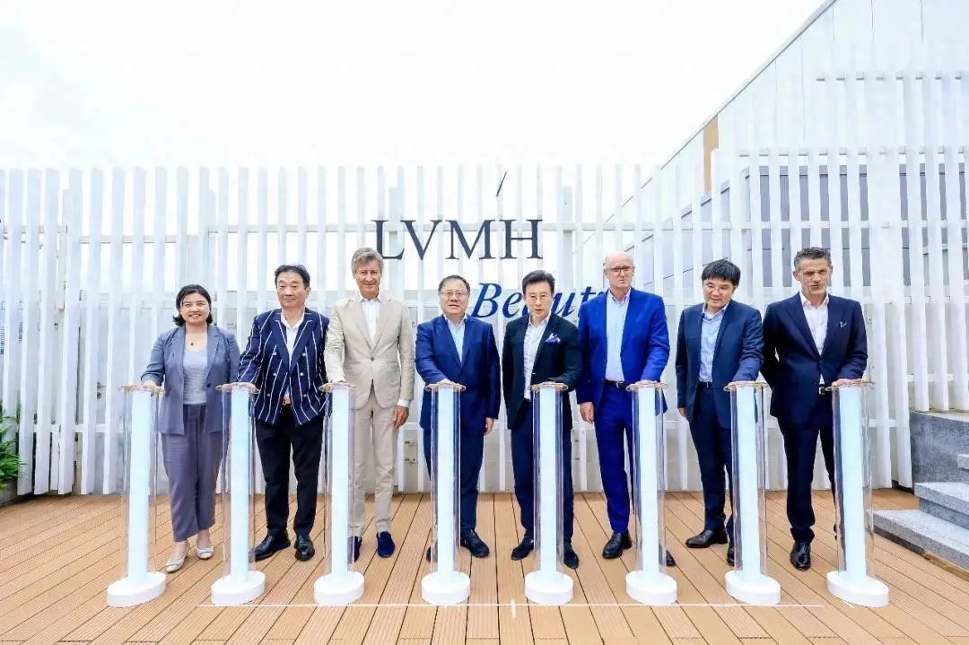 投資1.4億元！LVMH Beauty智慧物流自動化系統在閔行落成