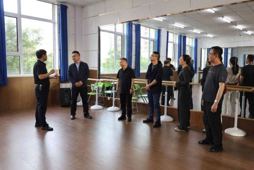 山西大同師範高等專科學校與雲州區教育局及多所小學開展合作對接座談會