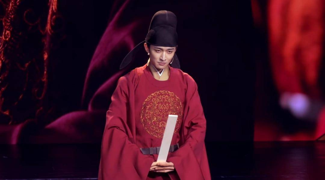 拿下500萬套銷量！國產真人實拍互動影視《盛世天下》登神！