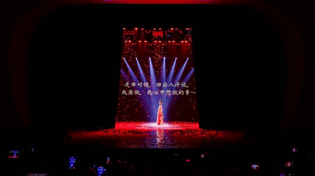 拿下500萬套銷量！國產真人實拍互動影視《盛世天下》登神！