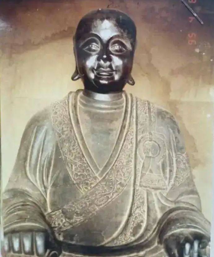 被盜文物現身觀復博物館？收藏合法才能合法收藏｜鋒面評論