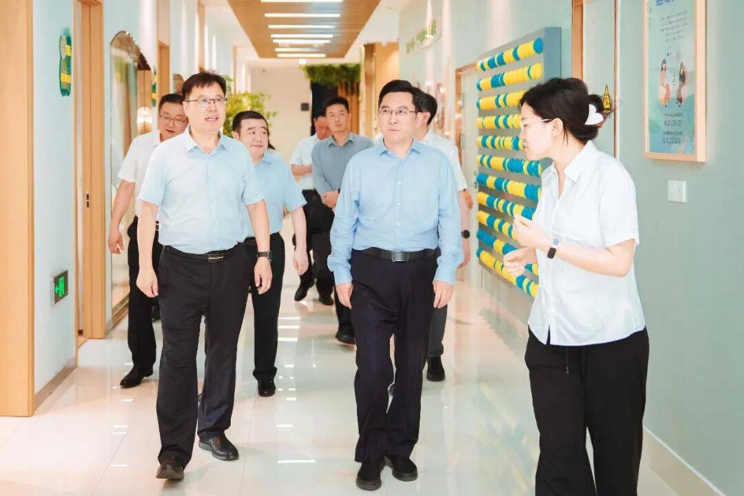 陳必昌調研普通高中教育工作