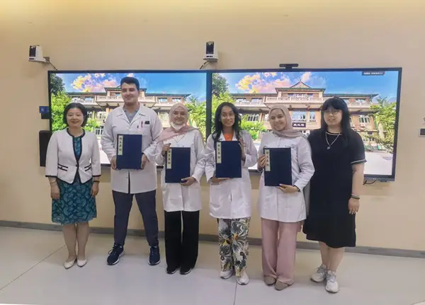 28名突尼西亞留學生抵津 開啟中醫研學之旅