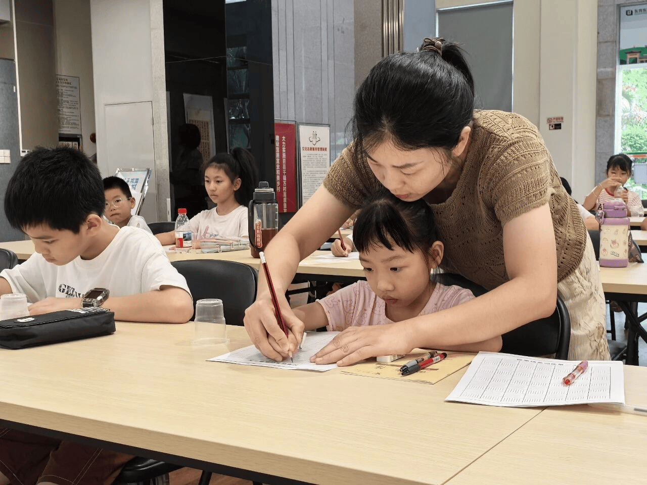 手慢無！今晚7時美術書法公益班開搶｜東城暑假去哪兒④