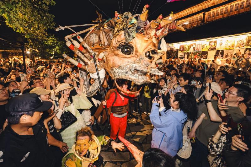 2026烏鎮仲夏夜演出季開啟，戲劇為古鎮煙火增添詩意