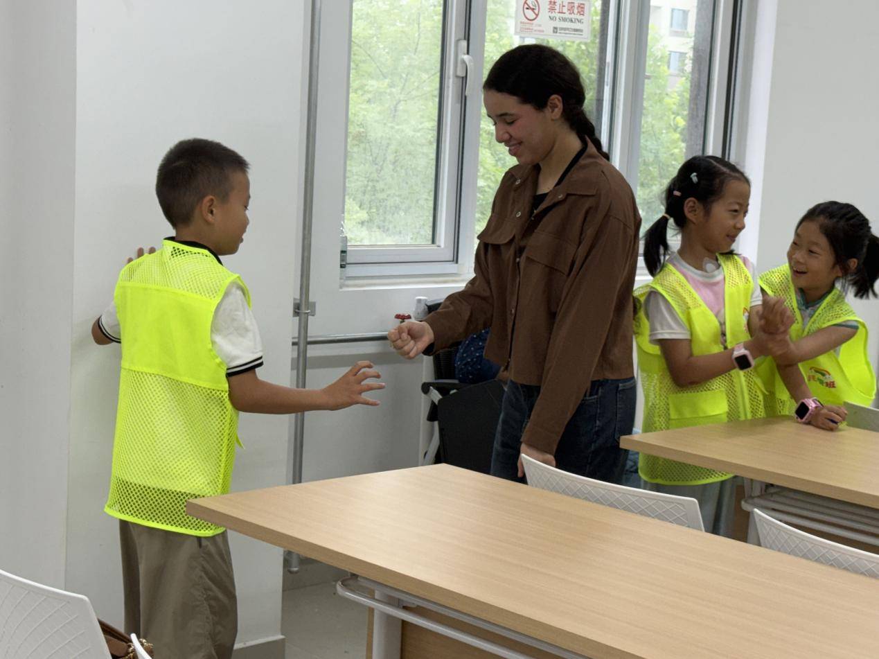 家門口上課，交外國朋友，昌平區為小學生開設暑期多元課堂