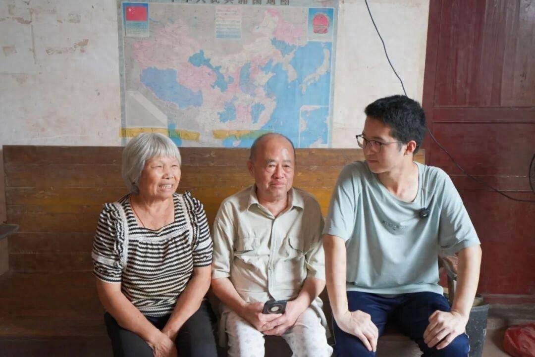 梁錦濱的北京大學錄取通知書，到手了！