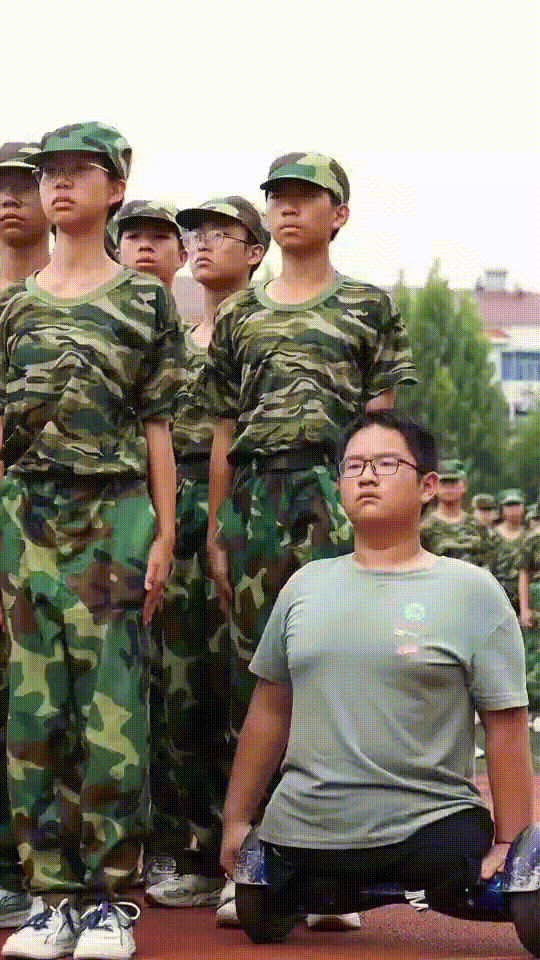 “板凳男孩”方宇翔，大學見！