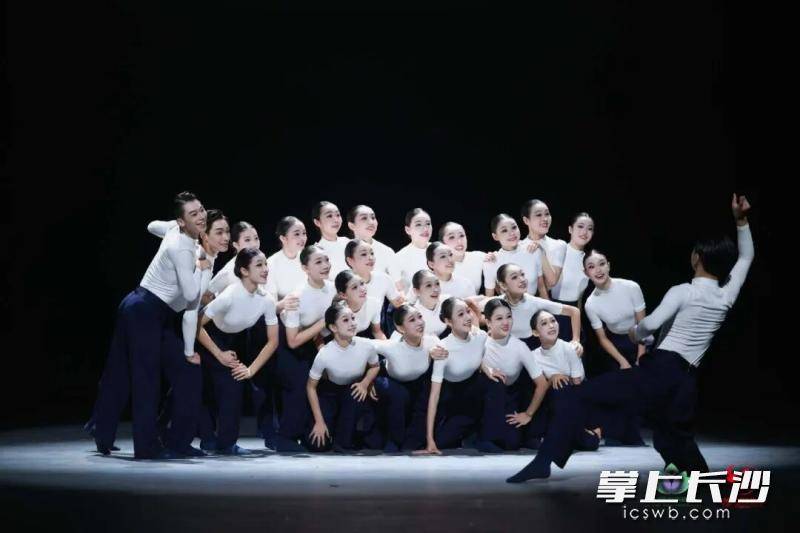 原創第六屆“荷花少年”全國舞蹈展演舉行，湖南6部作品獲多項榮譽