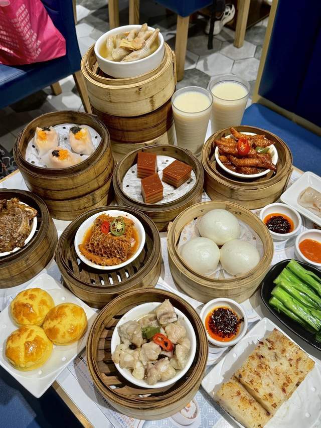 香港美食，早餐茶餐廳、老式冰室、傳統早茶值得吃！