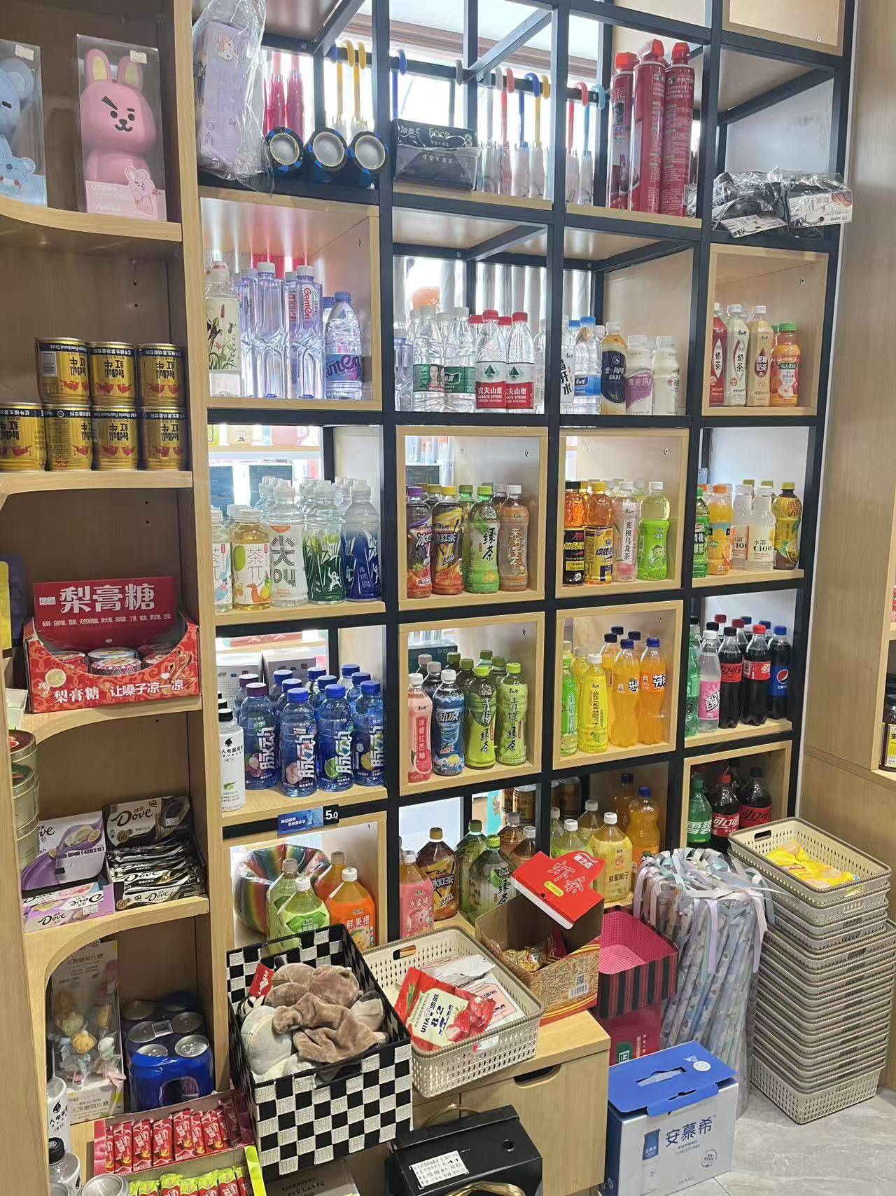 鞍山鑫鑫達金屬貨架專業生產化妝品貨架口碑推薦