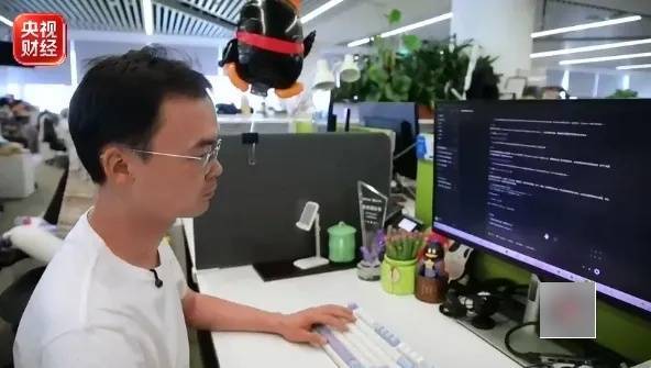大學專業迎來一輪“上新”！究竟學什麼？就業前景如何？
