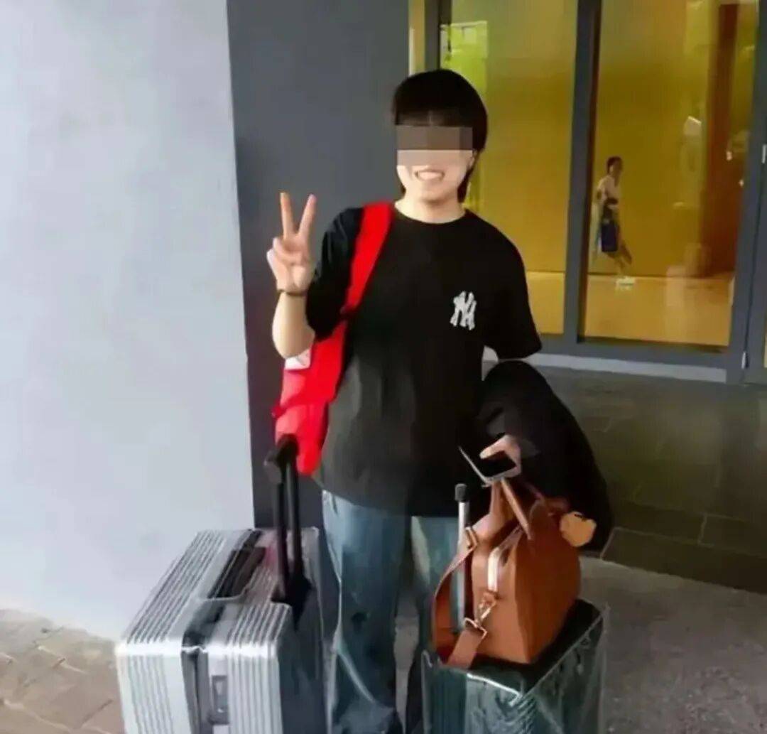 新加坡留學生遭遇“公檢法”詐騙，被監視5天，最後靠ChatGPT破局！