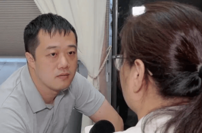 上海75歲阿婆做美容花掉近300萬元，5年裡紋眉紋唇反覆做，一天做多個專案，女兒發現時養老錢已掏空……
