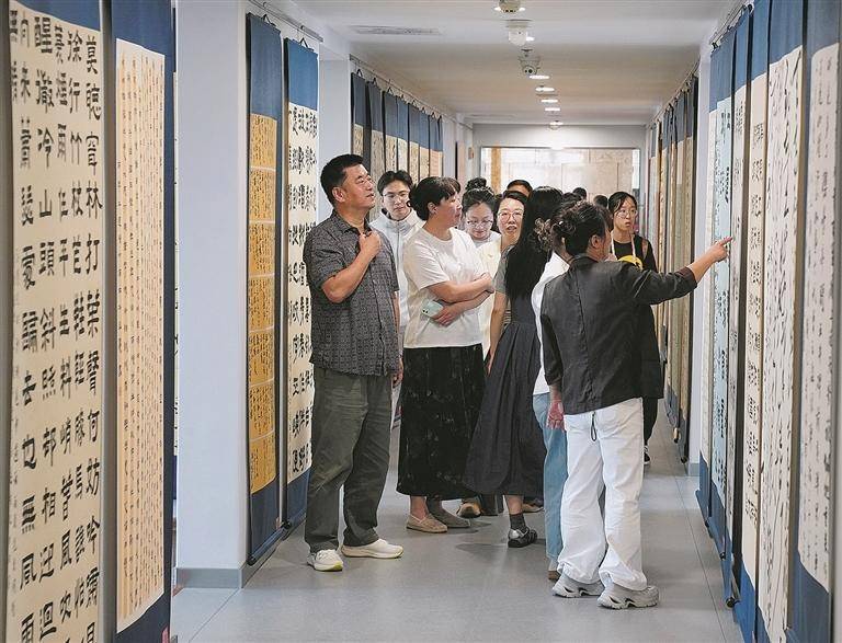 大連市職工書法攝影展開展