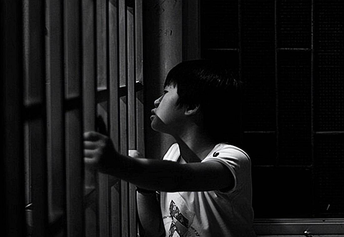 山東六旬中學教師退休後傾盡家財，潛伏金三角11年，獲取近千情報