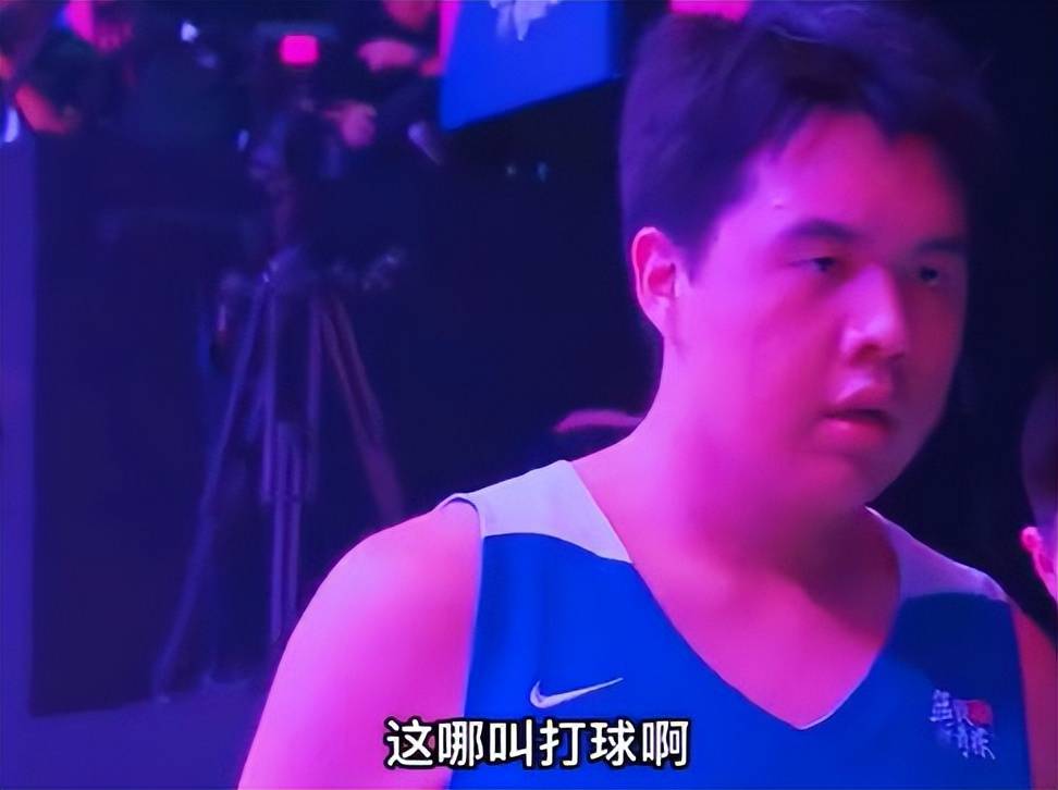 原創王熙麟近照，身高2米05，大學畢業，天賦不如王治郅，已放棄籃球