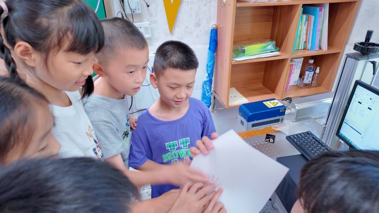 從深圳龍崗到河源龍川，這群大學生用專業科普點燃鄉村少年科學夢