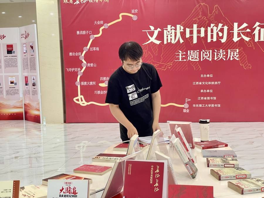 校館絃歌 | 從讀書盲盒到紅色劇本殺，華理圖書館讓學生閱讀玩出新花樣