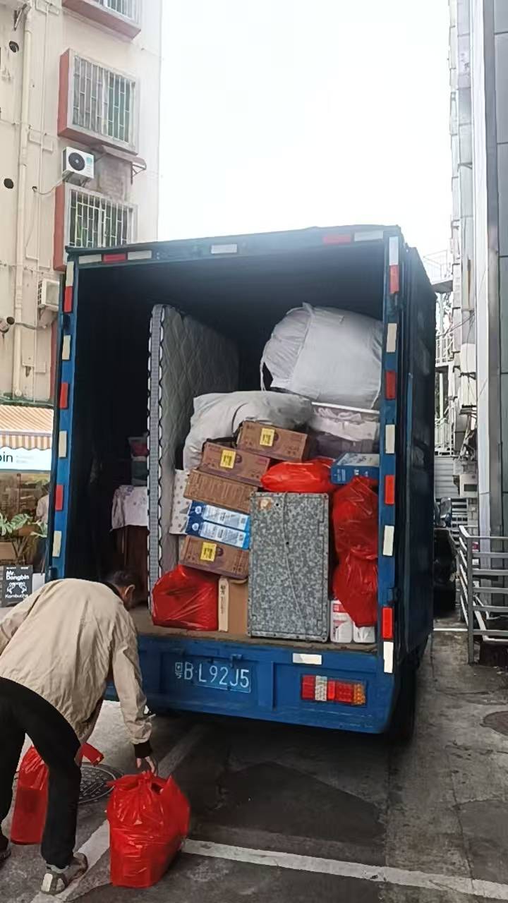 龍華搬家公司推薦：深圳龍華搬家怎麼選？地理中心企業搬遷與居民搬家攻略