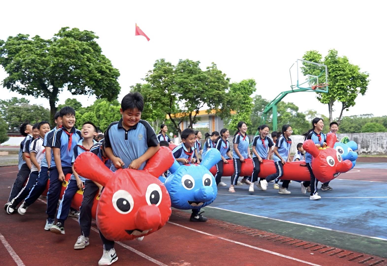 惠州中行走進惠東橋星小學，以金融科普守護青少年成長