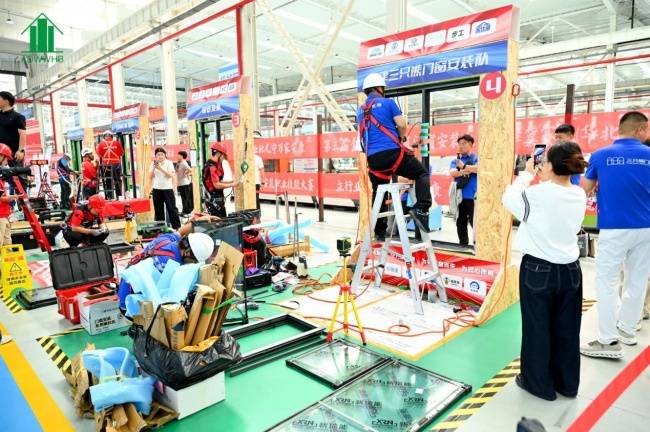 第三屆“金工匠杯”建築門窗安裝技能大賽人氣冠軍-天津三隻熊門窗有限公司