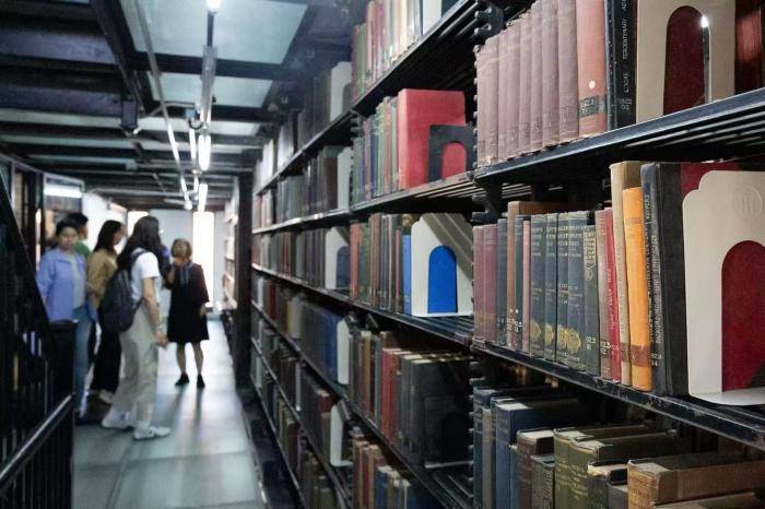 圖記｜走進傳承百年的清華大學圖書館